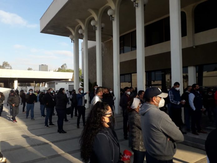 burócrata, ISSSTECALI, manifestación