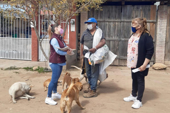 Tengo 23 años comprometida con velar por el bienestar de todos, como luchadora social, conozco los problemas que más los afectan. He estado cerca de la gente y los escucho y puedo contribuir a que cada día vivan mejor